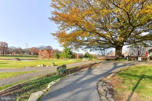 7748 New Providence Dr, Falls Church, VA 22042 - Photo 52