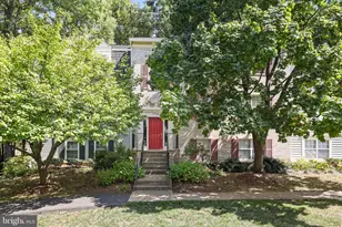 7748 New Providence Dr, Falls Church, VA 22042 - Photo 2