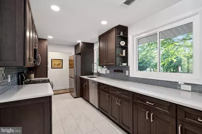 4401 Roundhill Road, Alexandria, VA 22310 - Photo 4