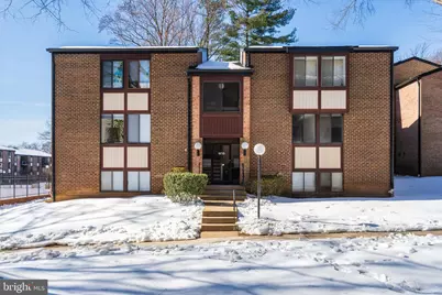 9713 Kings Crown Court #102, Fairfax, VA 22031 - Photo 1