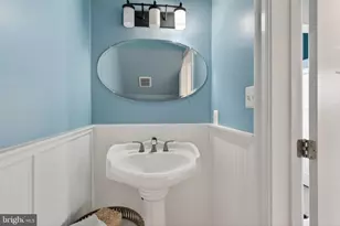 720 Park Ave, Herndon, VA 20170 - Photo 12