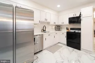 5105 Spring Rock Ct, Fairfax, VA 22032 - Photo 12