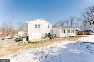 5937 Atteentee Rd, Springfield, VA 22150 - Photo 36