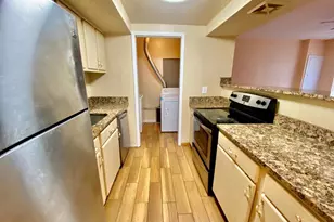 8864 Walutes Cir, Alexandria, VA 22309 - Photo 2