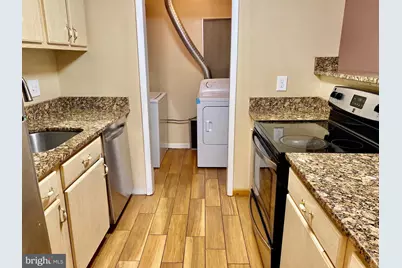 8864 Walutes Circle #C, Alexandria, VA 22309 - Photo 4