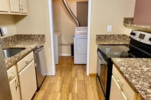 8864 Walutes Cir, Alexandria, VA 22309 - Photo 4