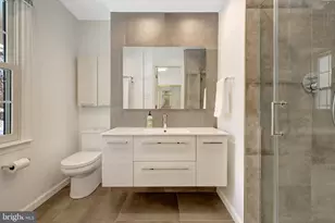 12111 Holly Knoll Cir, Great Falls, VA 22066 - Photo 26