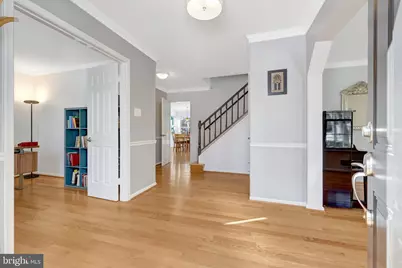 12111 Holly Knoll Circle, Great Falls, VA 22066 - Photo 4