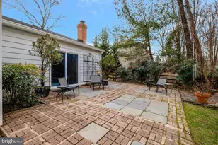 12111 Holly Knoll Cir, Great Falls, VA 22066 - Photo 46