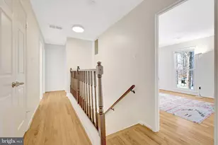 12111 Holly Knoll Cir, Great Falls, VA 22066 - Photo 22
