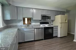 7201 Barry Rd, Alexandria, VA 22315 - Photo 14