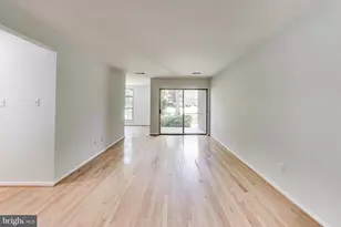 3328 Woodburn Village Dr, Annandale, VA 22003 - Photo 4