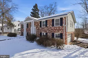 3519 Woodburn Rd, Annandale, VA 22003 - Photo 4