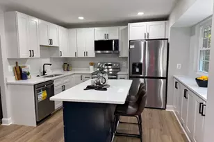 9983 Hemlock Woods Ln, Burke, VA 22015 - Photo 12