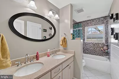 5911 Bond Court, Alexandria, VA 22315 - Photo 10