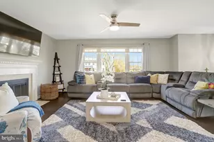 5911 Bond Ct, Alexandria, VA 22315 - Photo 10