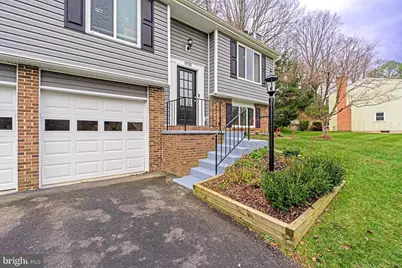 9705 Locust Hill Drive, Great Falls, VA 22066 - Photo 2