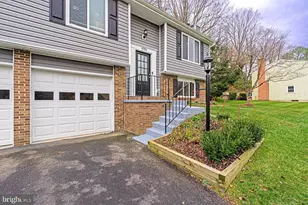 9705 Locust Hill Dr, Great Falls, VA 22066 - Photo 2