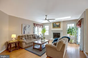 6185 Snowhill Ct, Centreville, VA 20120 - Photo 24