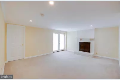 6185 Snowhill Court, Centreville, VA 20120 - Photo 54