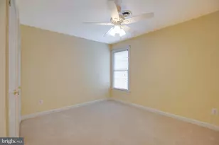 6185 Snowhill Ct, Centreville, VA 20120 - Photo 46