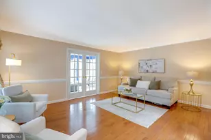 6185 Snowhill Ct, Centreville, VA 20120 - Photo 8