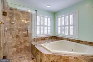 6185 Snowhill Ct, Centreville, VA 20120 - Photo 38