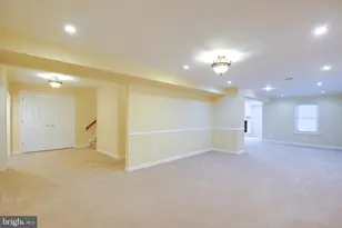 6185 Snowhill Ct, Centreville, VA 20120 - Photo 50