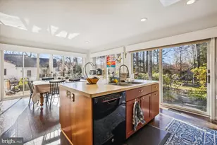 7309 Pinecastle Rd, Falls Church, VA 22043 - Photo 8