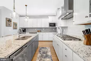 3871 Rainier Dr, Fairfax, VA 22033 - Photo 10