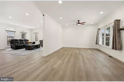 4702 Leighfield Valley Drive, Chantilly, VA 20151 - Photo 28