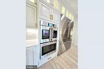 4702 Leighfield Valley Drive, Chantilly, VA 20151 - Photo 18