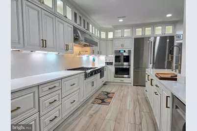 4702 Leighfield Valley Drive, Chantilly, VA 20151 - Photo 16