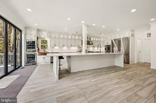 4702 Leighfield Valley Dr, Chantilly, VA 20151 - Photo 10