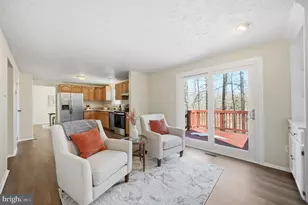 8303 White Star Ct, Springfield, VA 22153 - Photo 16