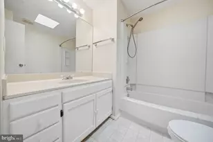 8303 White Star Ct, Springfield, VA 22153 - Photo 26