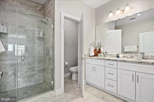 6404 13th St, Alexandria, VA 22307 - Photo 34