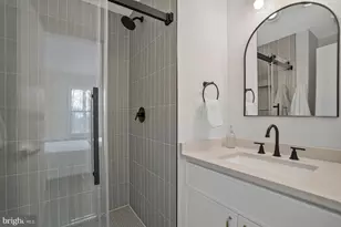 6143 Green Hollow Ct, Springfield, VA 22152 - Photo 28