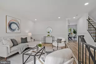 6143 Green Hollow Ct, Springfield, VA 22152 - Photo 8