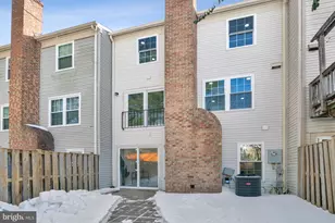 6143 Green Hollow Ct, Springfield, VA 22152 - Photo 46