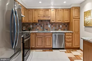 7721 Tremayne Pl, McLean, VA 22102 - Photo 4