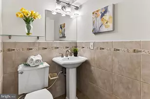 7721 Tremayne Pl, McLean, VA 22102 - Photo 6