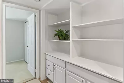 7721 Tremayne Place #215, McLean, VA 22102 - Photo 20