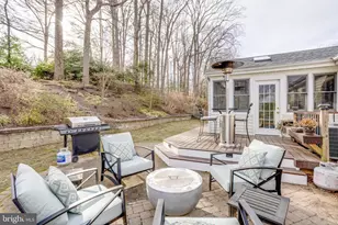 8130 Briar Creek Dr, Annandale, VA 22003 - Photo 24