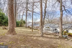 8130 Briar Creek Dr, Annandale, VA 22003 - Photo 30