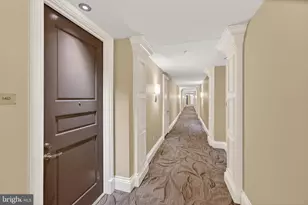 8220 Crestwood Heights Dr, McLean, VA 22102 - Photo 2