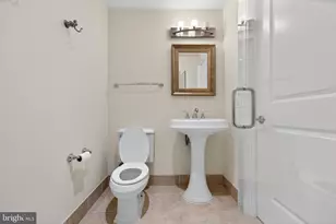 8220 Crestwood Heights Dr, McLean, VA 22102 - Photo 24