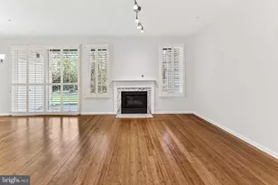 6984 Ellingham Cir, Alexandria, VA 22315 - Photo 6