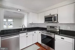 7476 Wounded Knee Rd, Lorton, VA 22079 - Photo 6