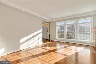 13714 Monet Ct, Chantilly, VA 20151 - Photo 10